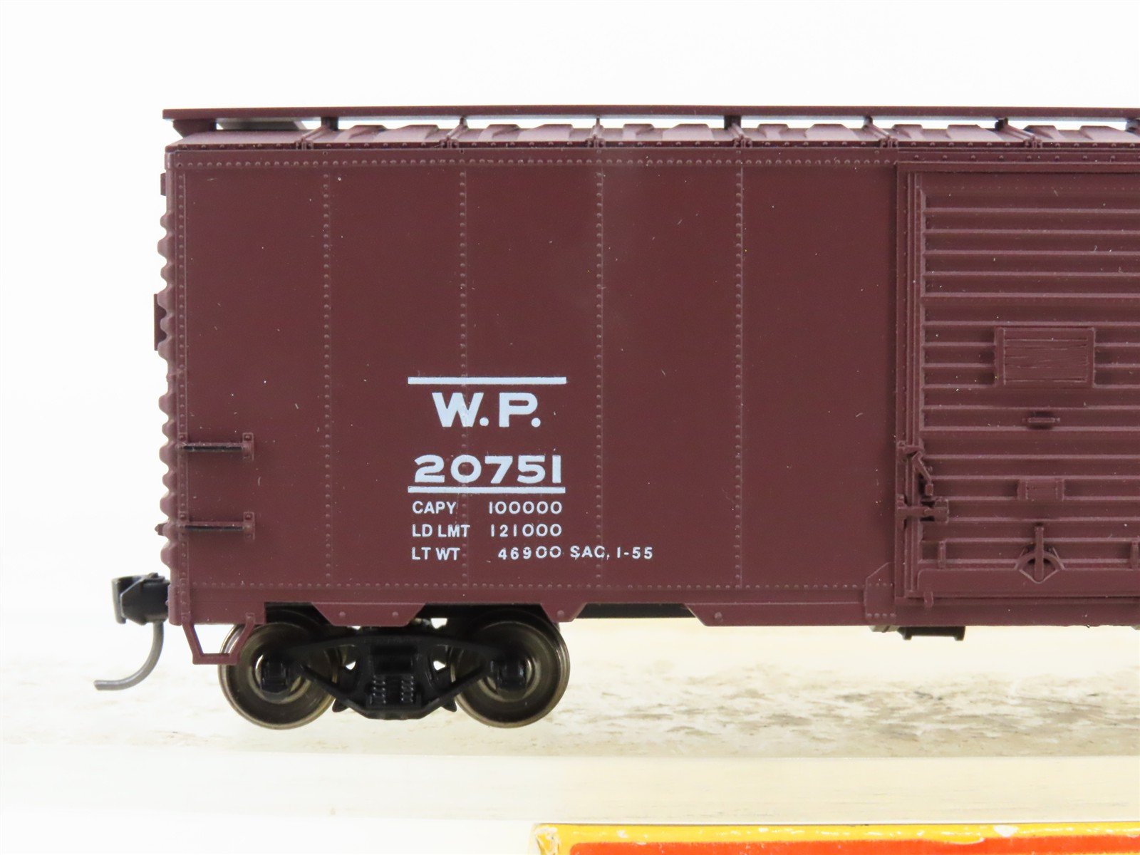 HO Scale Accurail 3224 WP Western Pacific 40' AAR Steel Box Car #20751 -Upgraded