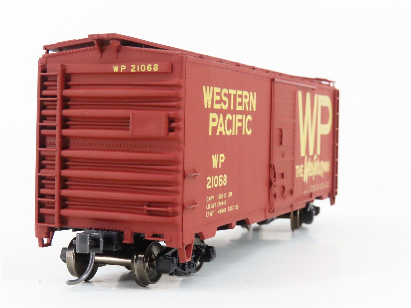 HO Scale Accurail 3224 WP 