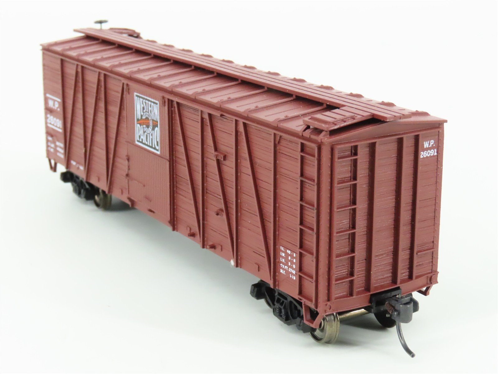 HO Scale Accurail 4001 WP Western Pacific 40' OB Wood Box Car #26091 - Upgraded