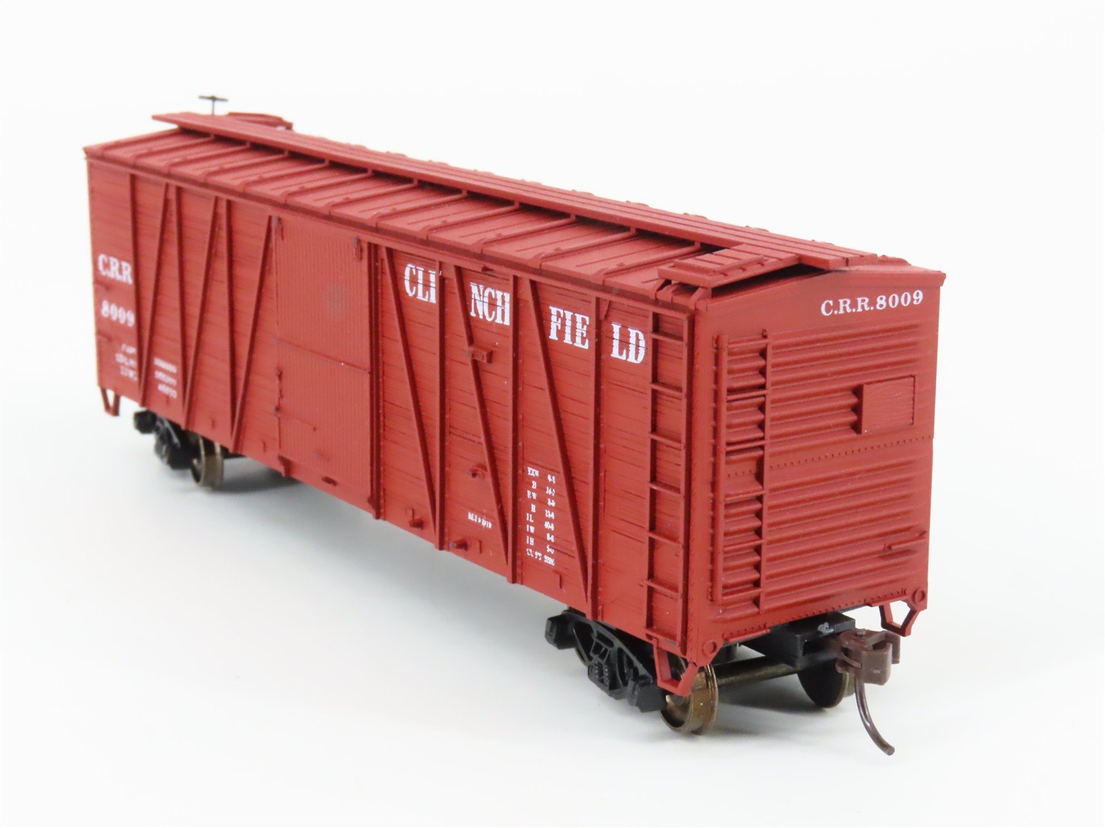 HO Scale Accurail 4212 CRR Clinchfield 40' OB Wood Box Car #8009 - Upgraded