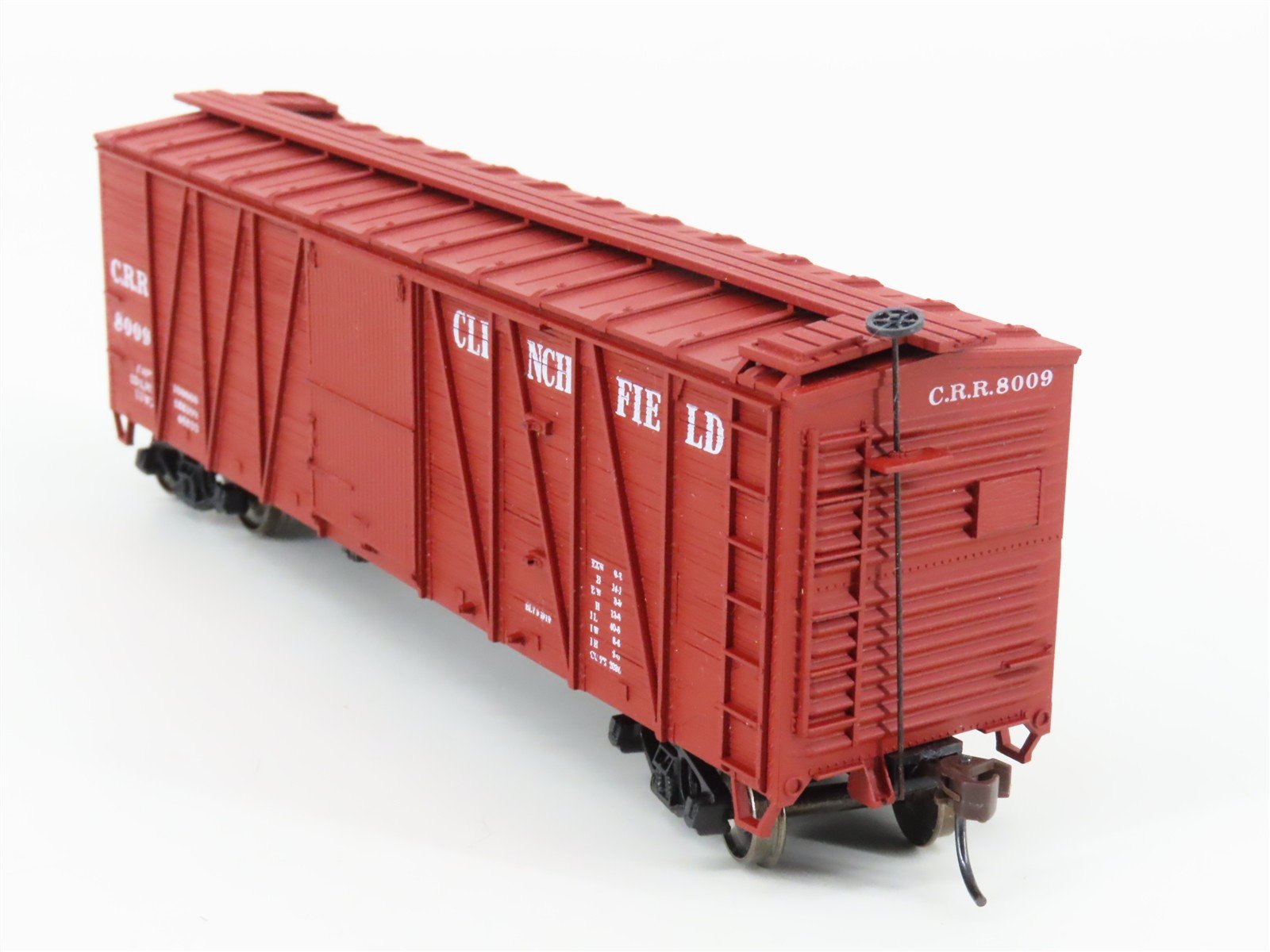 HO Scale Accurail 4212 CRR Clinchfield 40' OB Wood Box Car #8009 - Upgraded