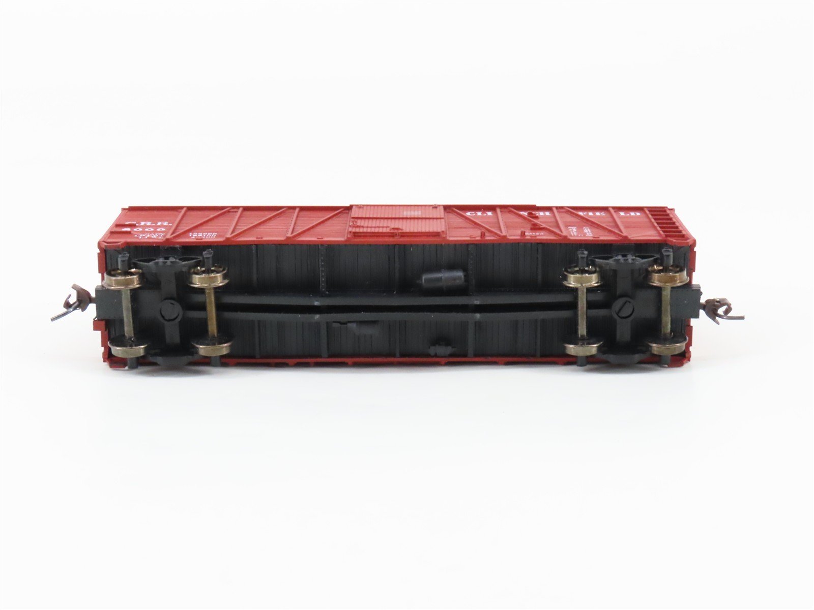 HO Scale Accurail 4212 CRR Clinchfield 40' OB Wood Box Car #8009 - Upgraded