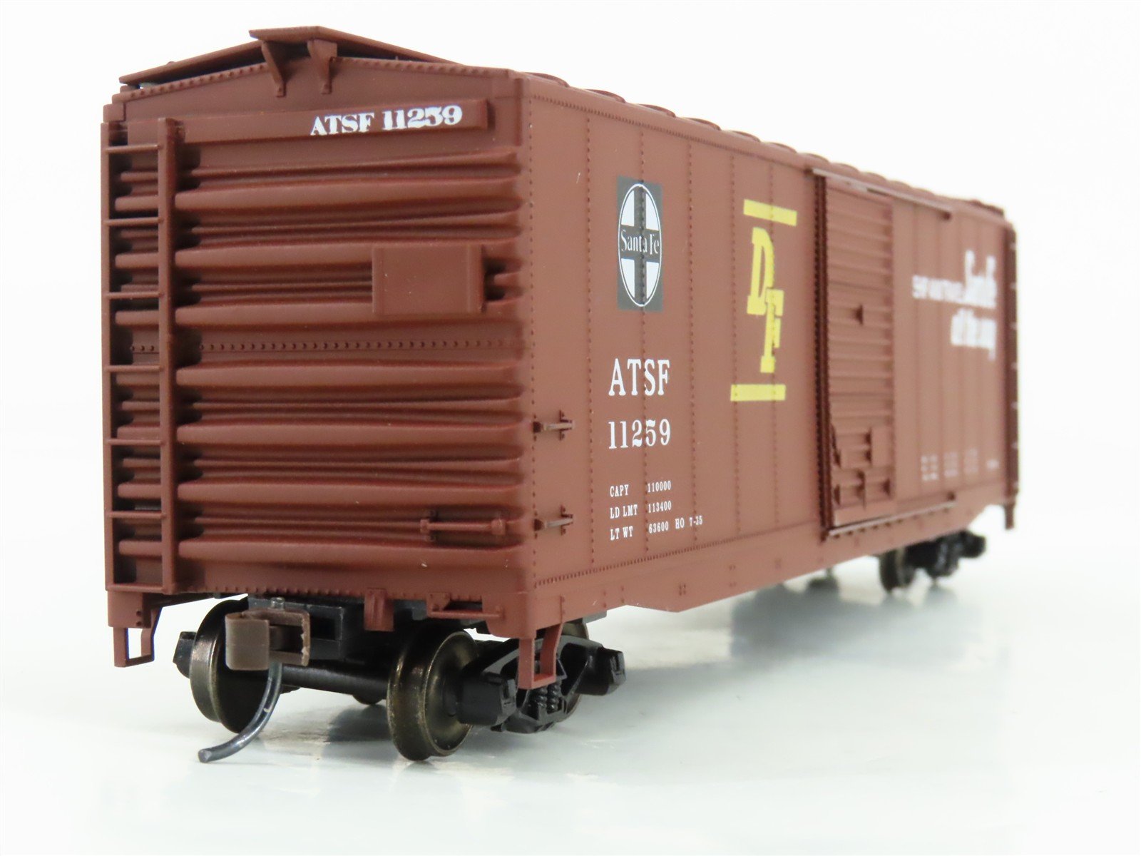 HO Accurail 5001 ATSF 