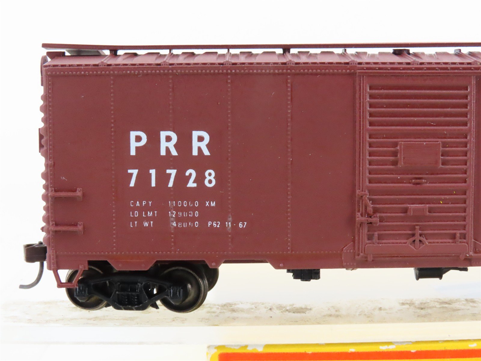 HO Scale Accurail 3200 PRR Pennsylvania 40' AAR Steel Box Car #71728 - Custom