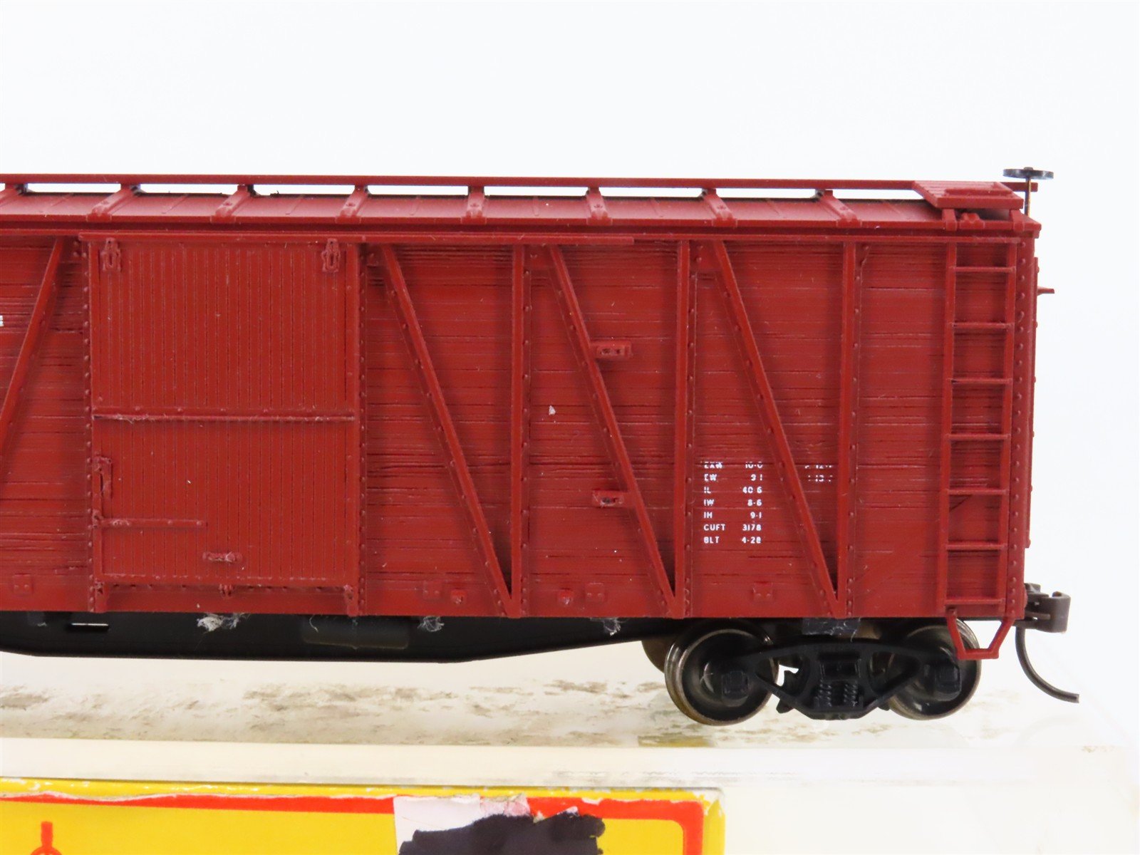 HO Accurail 4203 MKT Missouri-Kansas-Texas 40' OB Wood Box Car #95653 - Upgraded