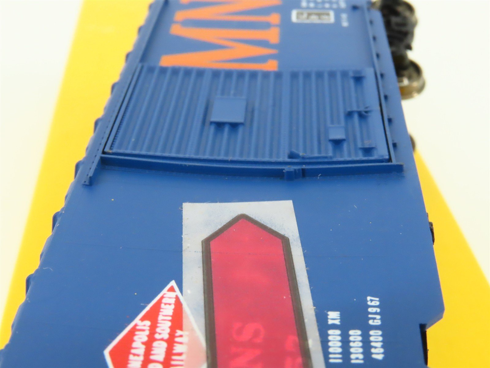 HO Accurail 1542 MNS Minneapolis Northfield & Southern 40' Box Car 1157 Upgraded