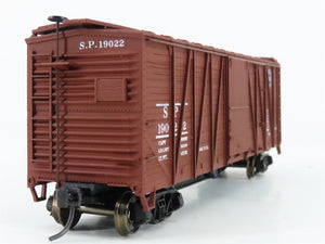 HO Scale Accurail 4201 SP Southern Pacific 40' OB Wood Box Car #19022 - Upgraded
