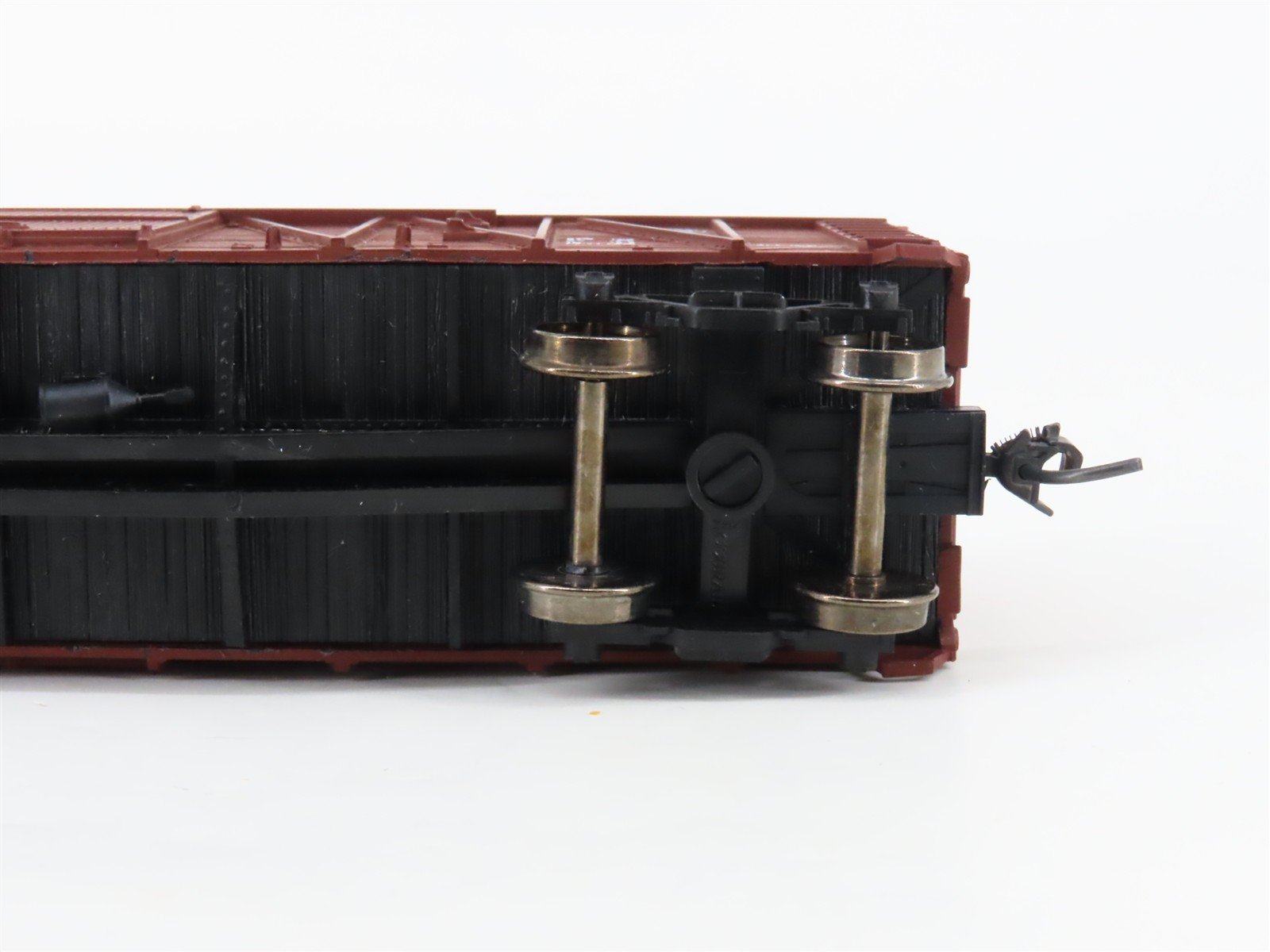 HO Scale Accurail 4201 SP Southern Pacific 40' OB Wood Box Car #19022 - Upgraded