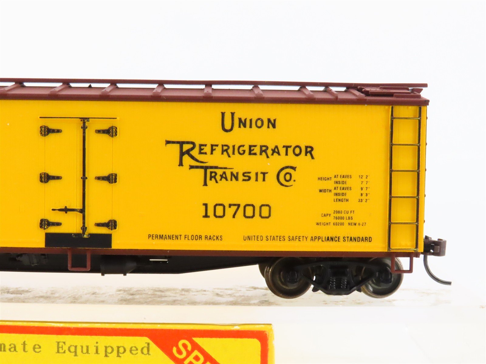 HO Scale Accurail 1559 URTC Westcott & Winks 40' Wood Reefer #10700 - Upgraded