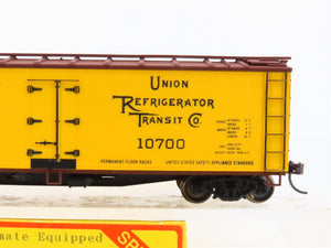 HO Scale Accurail 1559 URTC Westcott & Winks 40' Wood Reefer #10700 - Upgraded
