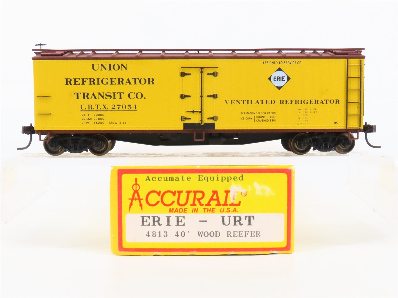HO Scale Accurail 4813 URTX Union / ERIE 40' Wood Reefer #27054 - Upgraded