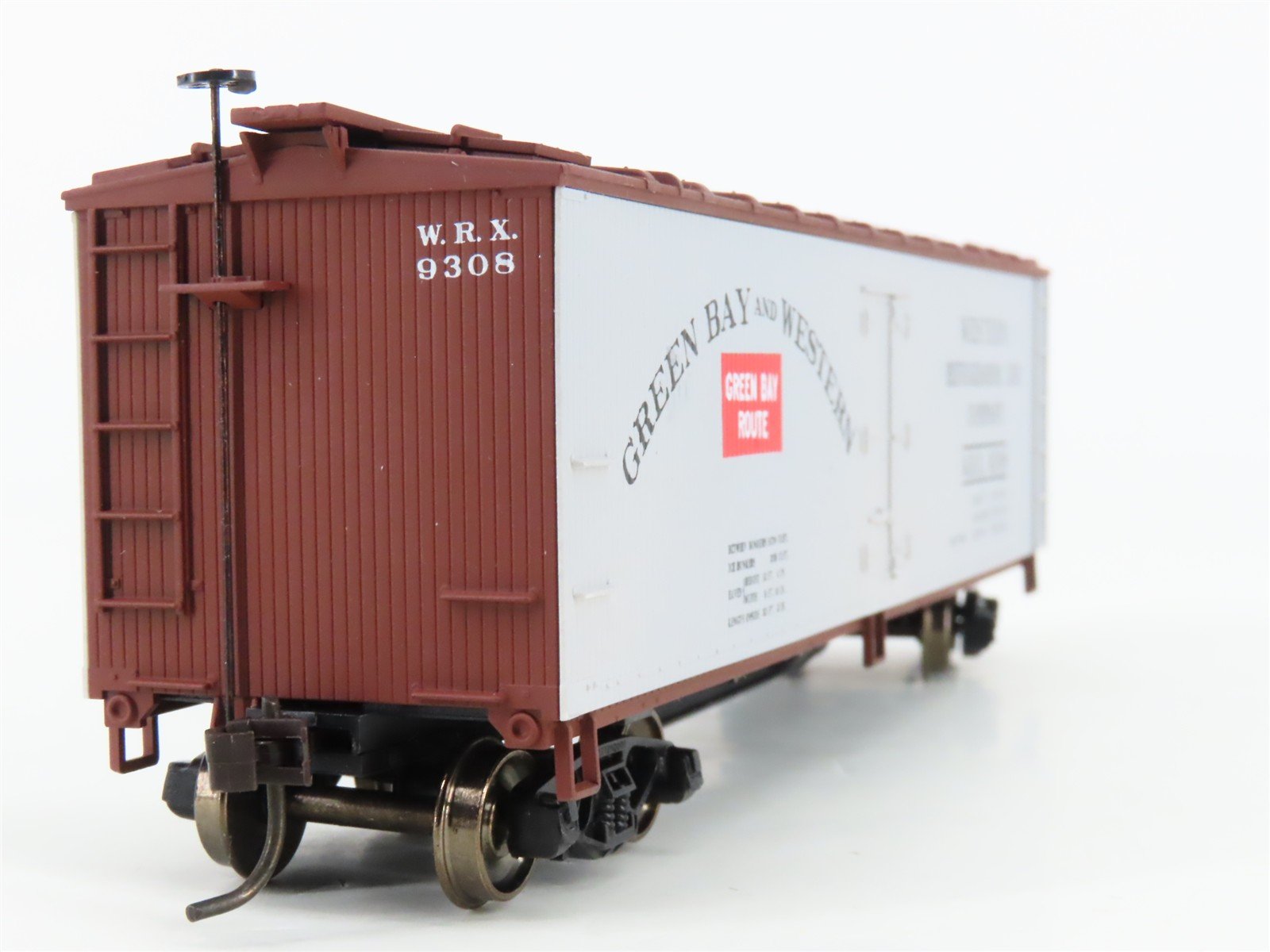 HO Accurail 4805 WRX / GBW Green Bay & Western 40' Wood Reefer #9308 - Upgraded