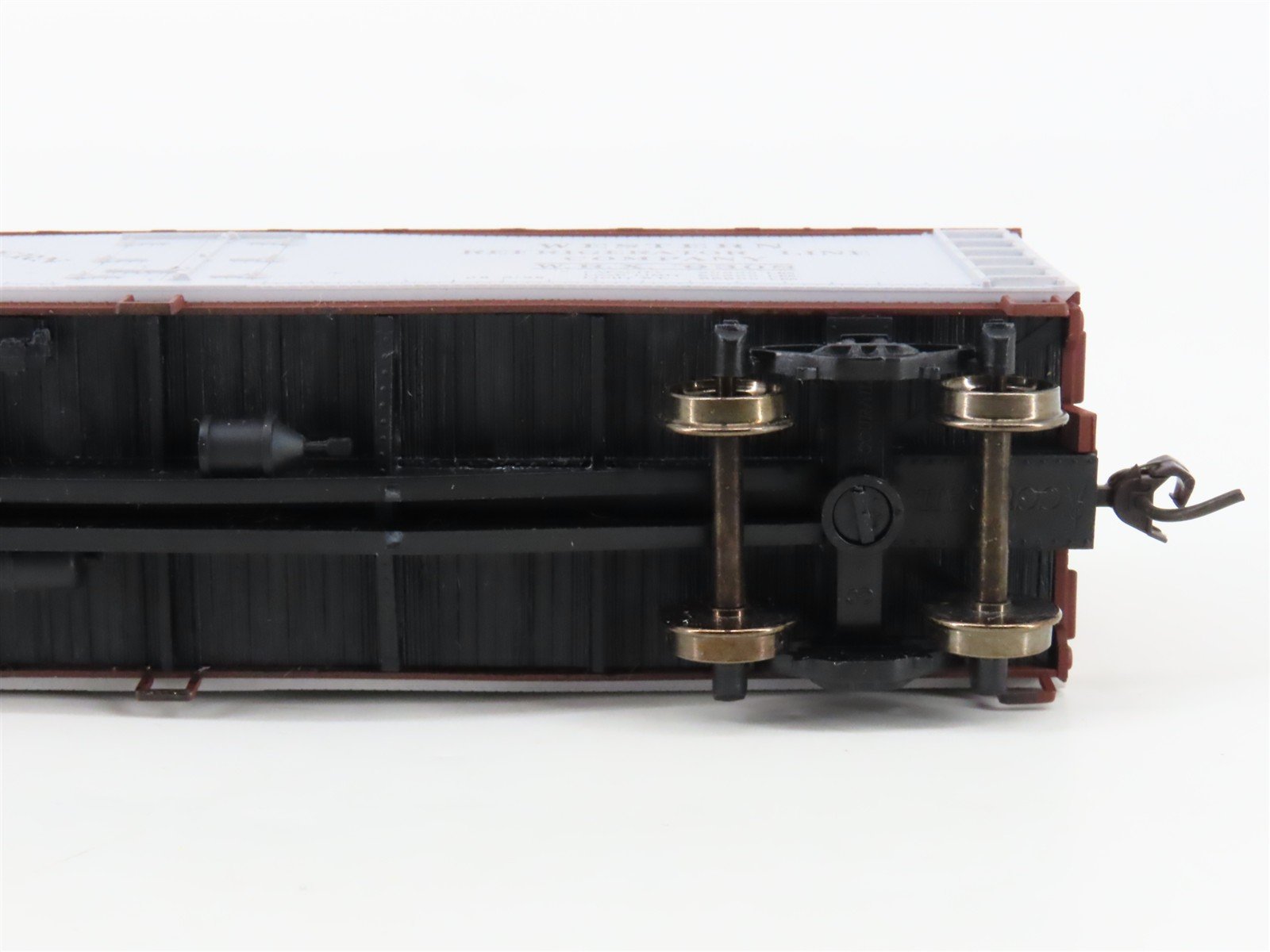 HO Accurail 4805 WRX / GBW Green Bay & Western 40' Wood Reefer #9308 - Upgraded