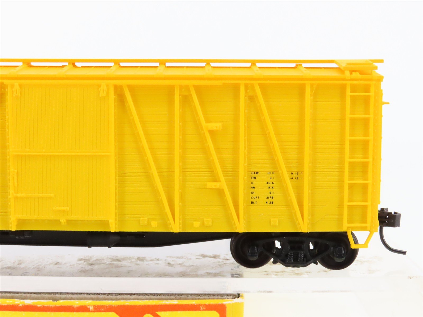 HO Scale Accurail 1521 MKT Missouri-Kansas-Texas 40' OB Wood Box Car #95633