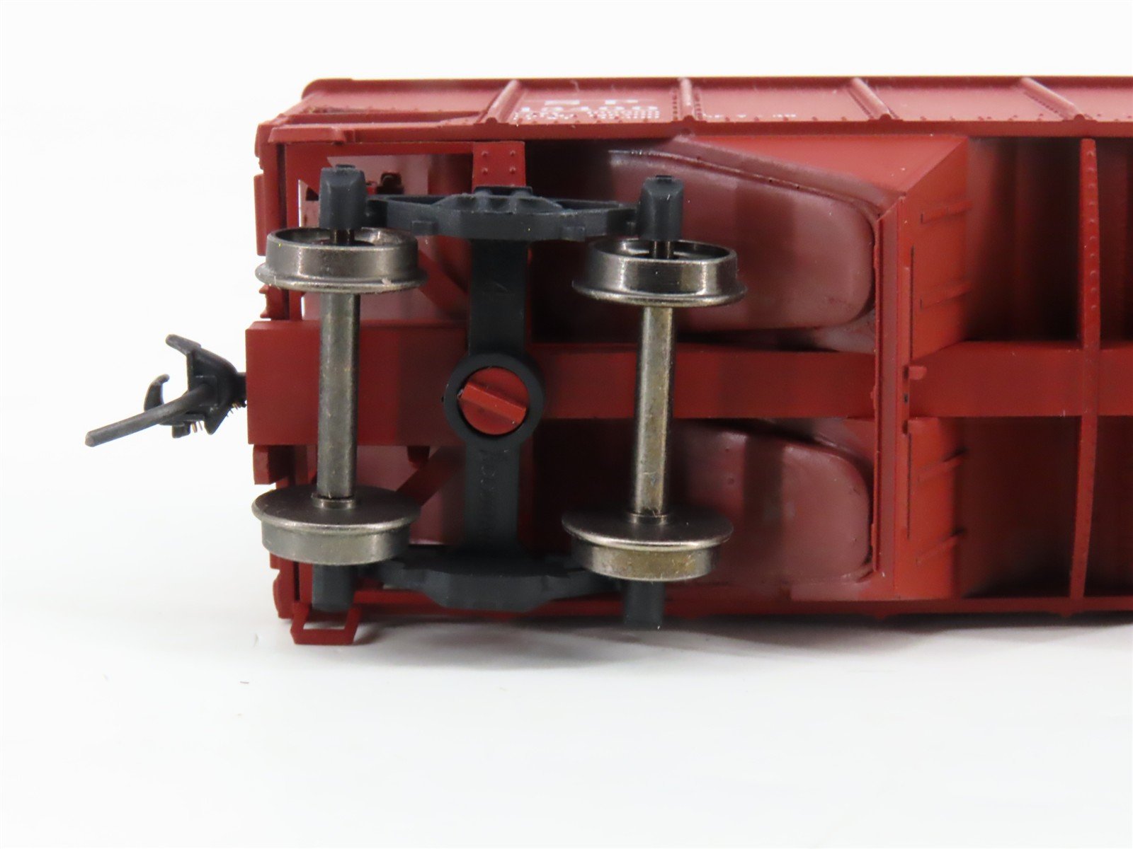 HO Accurail 2514 SP Southern Pacific 2-Bay USRA 55-Ton Hopper #13400 - Upgraded