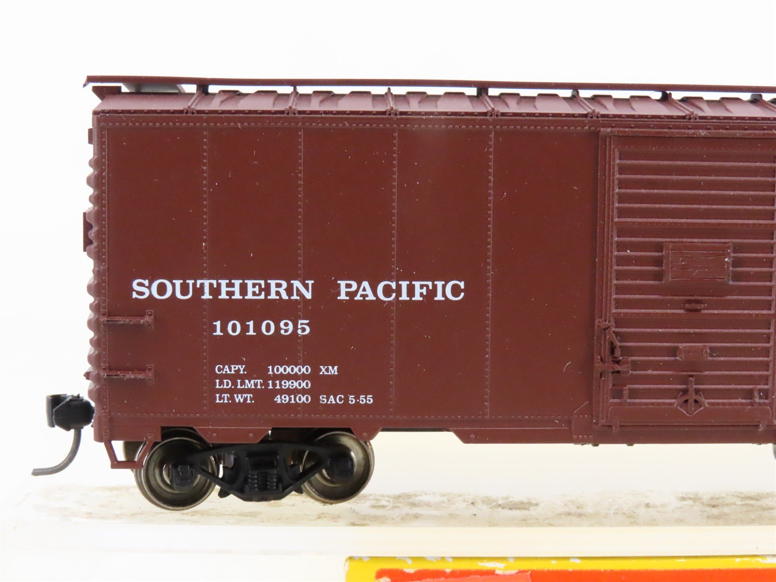 HO Accurail 3209 SP Southern Pacific 40' AAR Steel Box Car #101095 - Upgraded