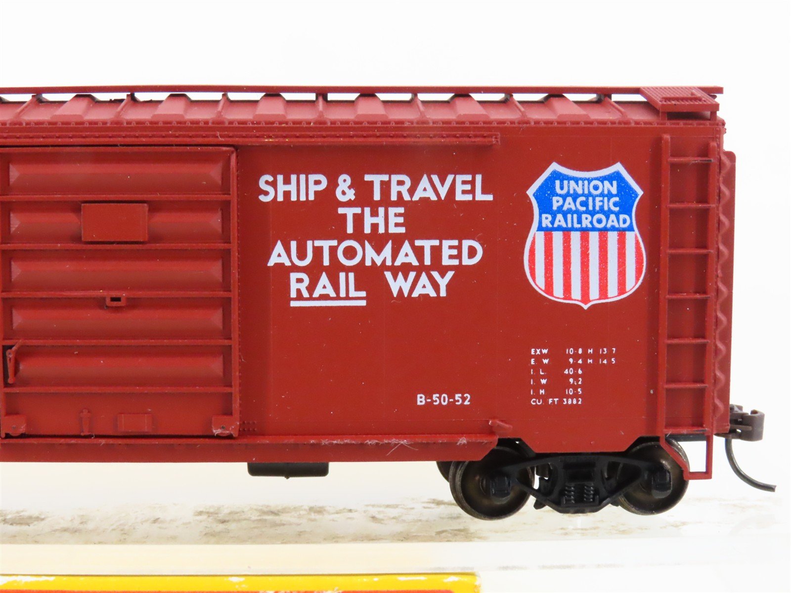 HO Accurail 3412 UP 