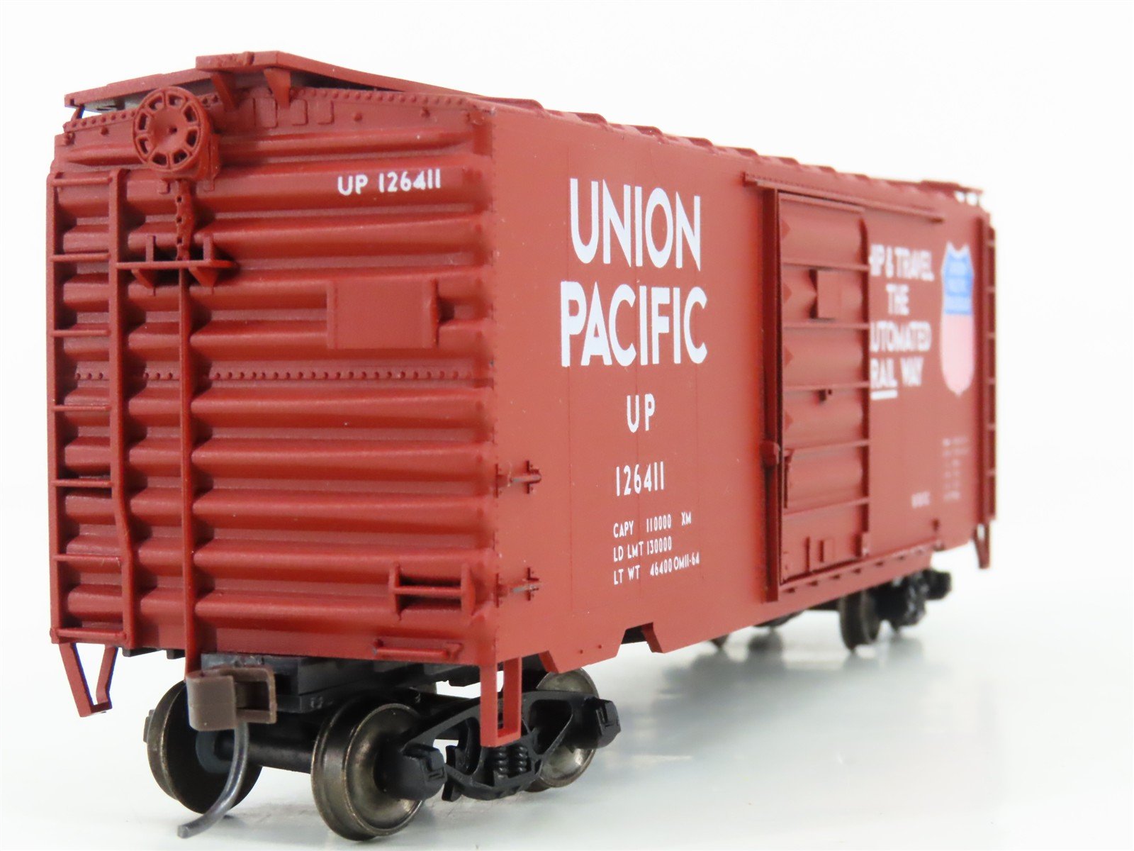 HO Accurail 3412 UP 