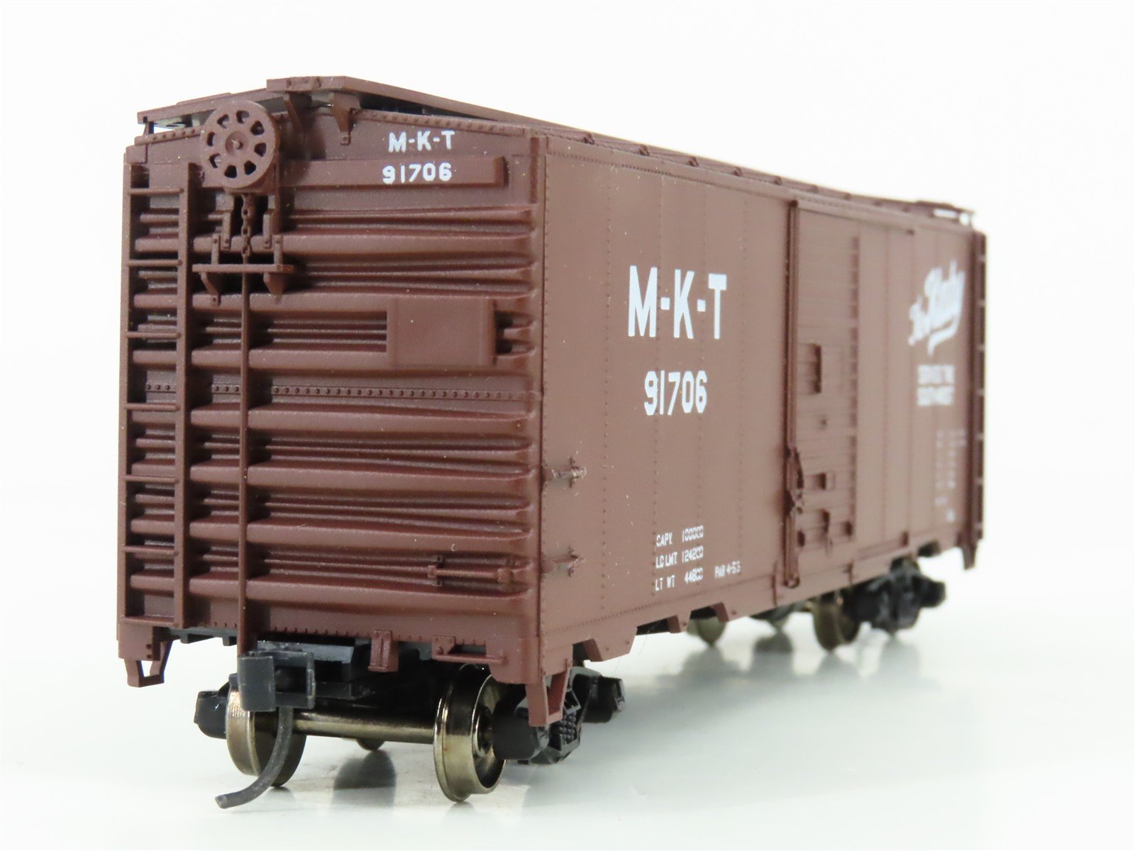 HO Scale Accurail 3211 MKT 