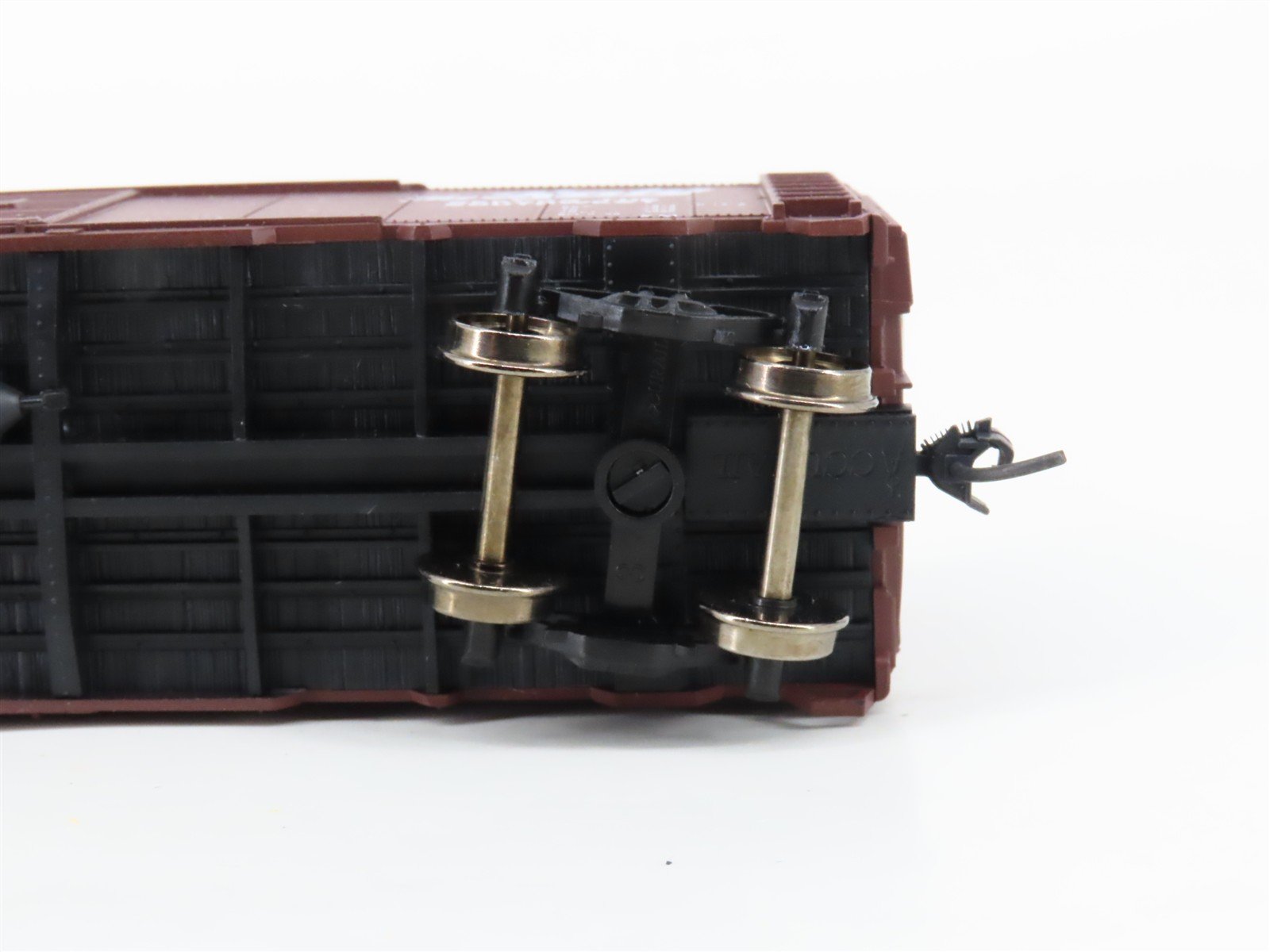 HO Scale Accurail 3211 MKT 