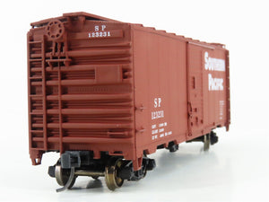 HO Accurail 1546 SP Southern Pacific 40' AAR Steel Box Car #123231 - Upgraded