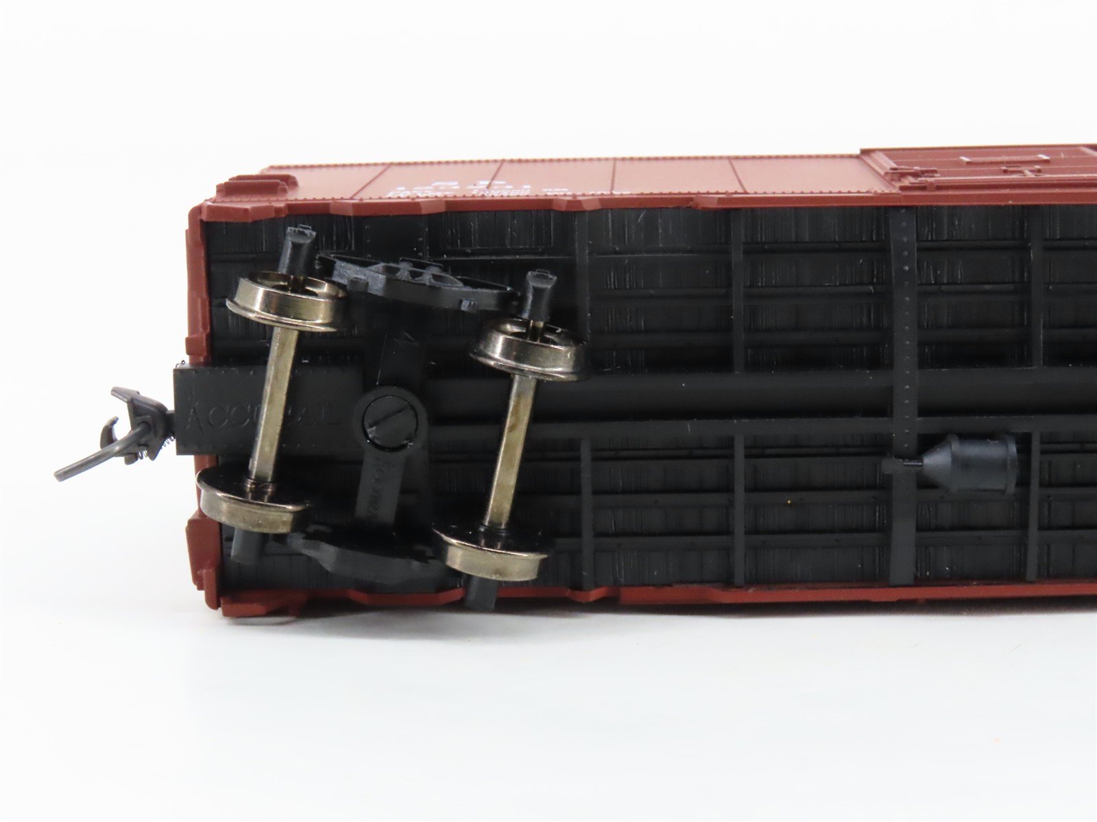 HO Accurail 1546 SP Southern Pacific 40' AAR Steel Box Car #123231 - Upgraded