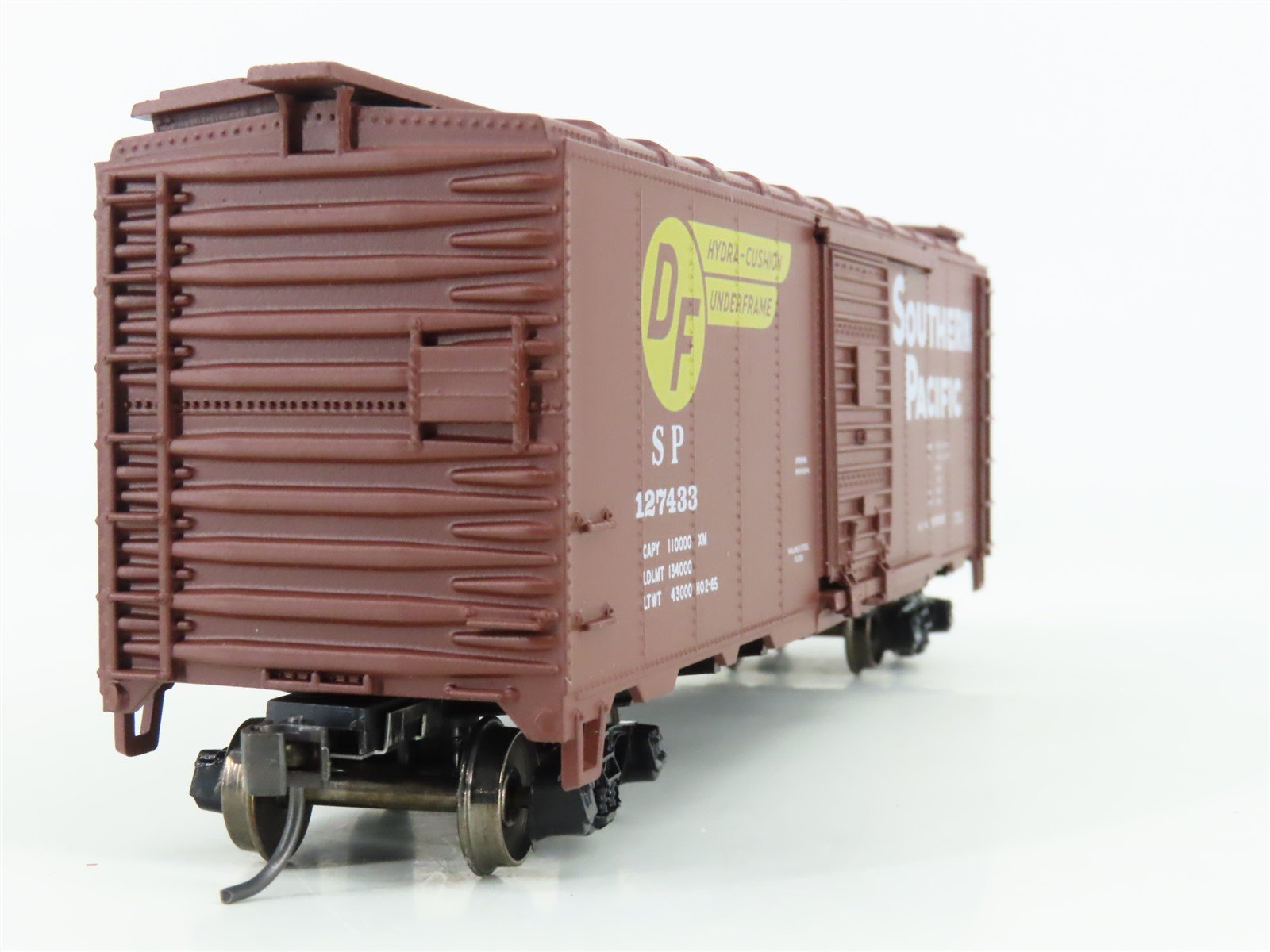 HO Scale Athearn 1205 SP Southern Pacific 40' AAR Box Car #127433 - Upgraded