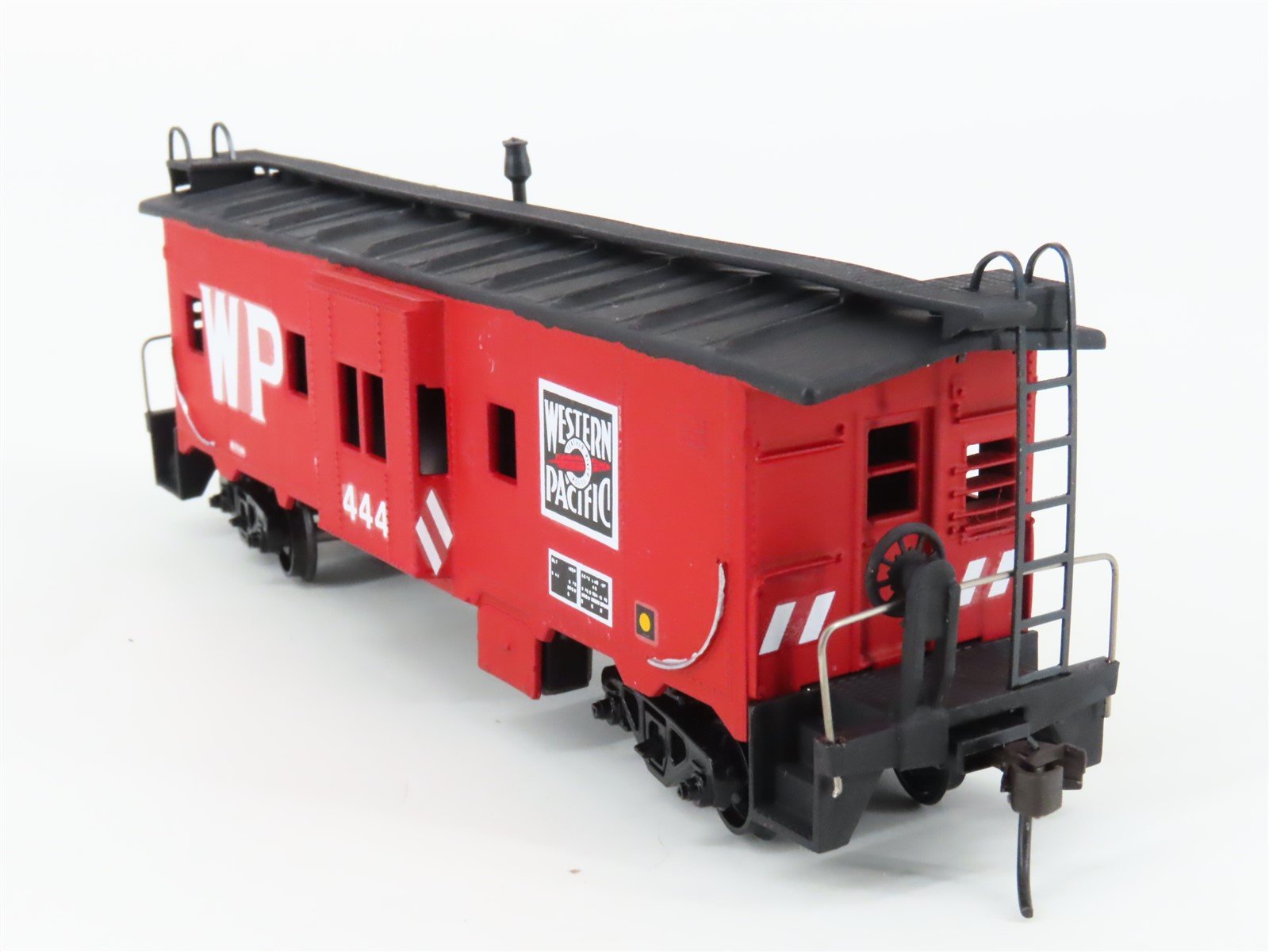 HO Scale Athearn 1235 WP Western Pacific Bay Window Caboose #444 - Custom