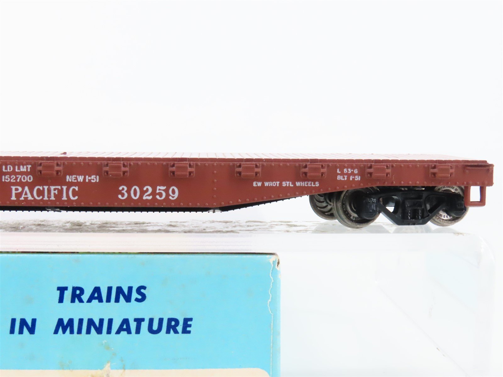 HO Scale Athearn 1398 SP Southern Pacific 50' Flat Car #30259 - Upgraded