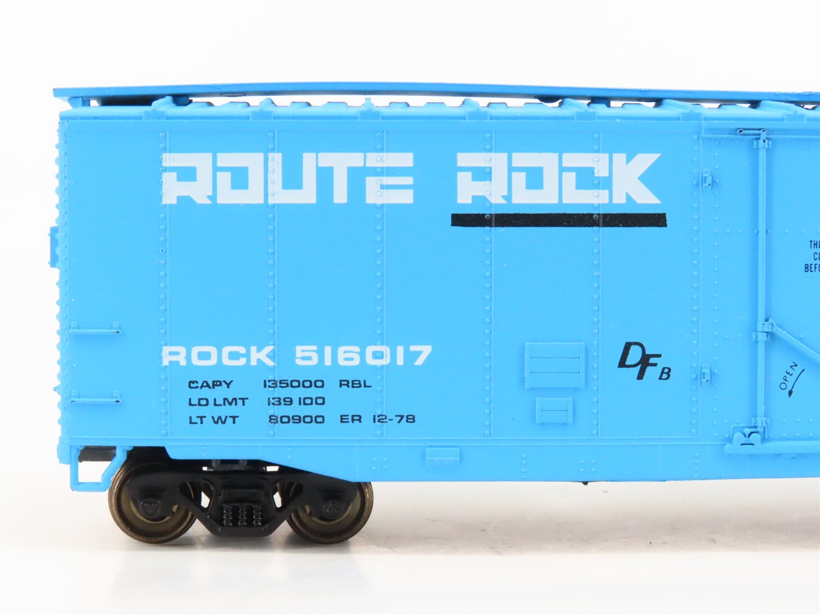 HO Athearn/Rail Runner 114 RI Route Rock 50' Plug Door Box Car #516017 Upgraded