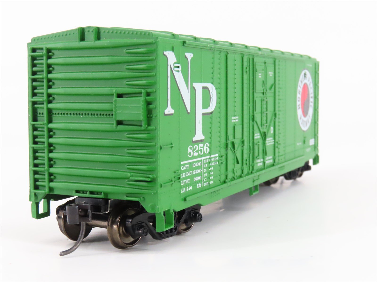 HO Scale Athearn 2093 NP Northern Pacific 40' Grain Box Car #8256 - Upgraded
