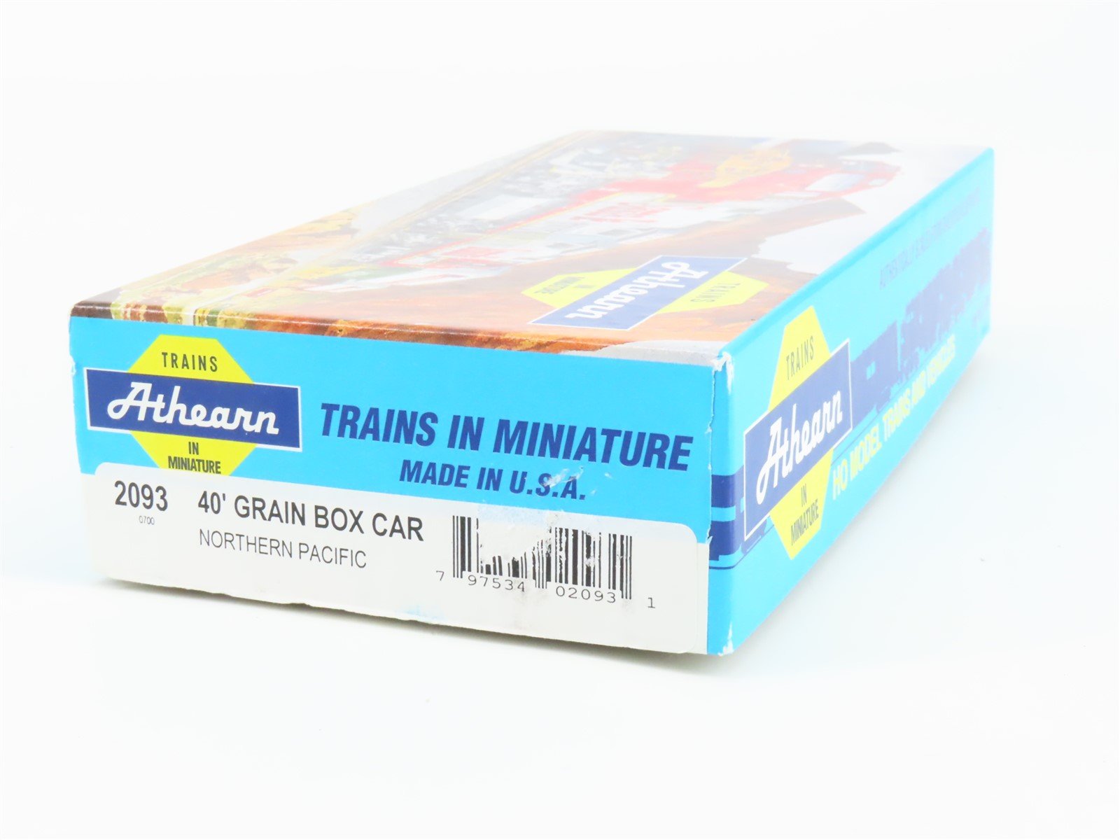 HO Scale Athearn 2093 NP Northern Pacific 40' Grain Box Car #8256 - Upgraded