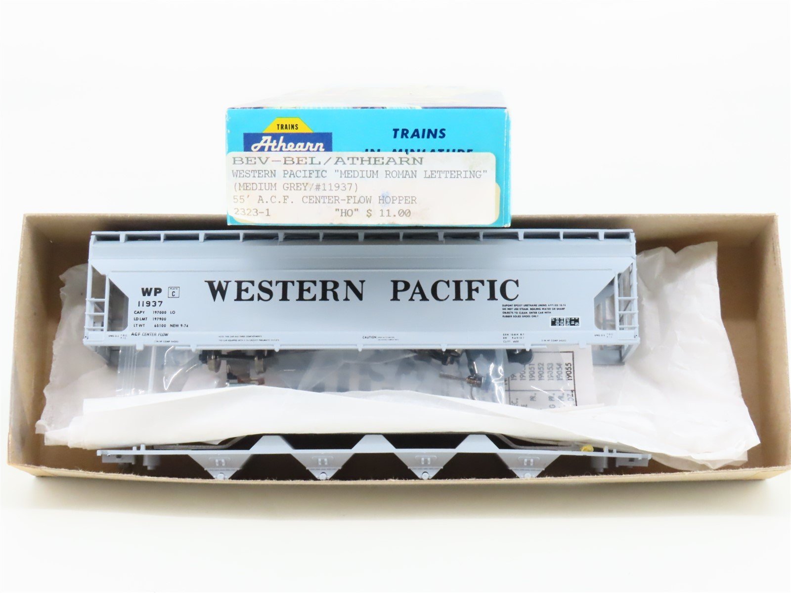 HO Athearn Bev-Bel Kit 2323-1 WP Western Pacific 4-Bay Covered Hopper #11937