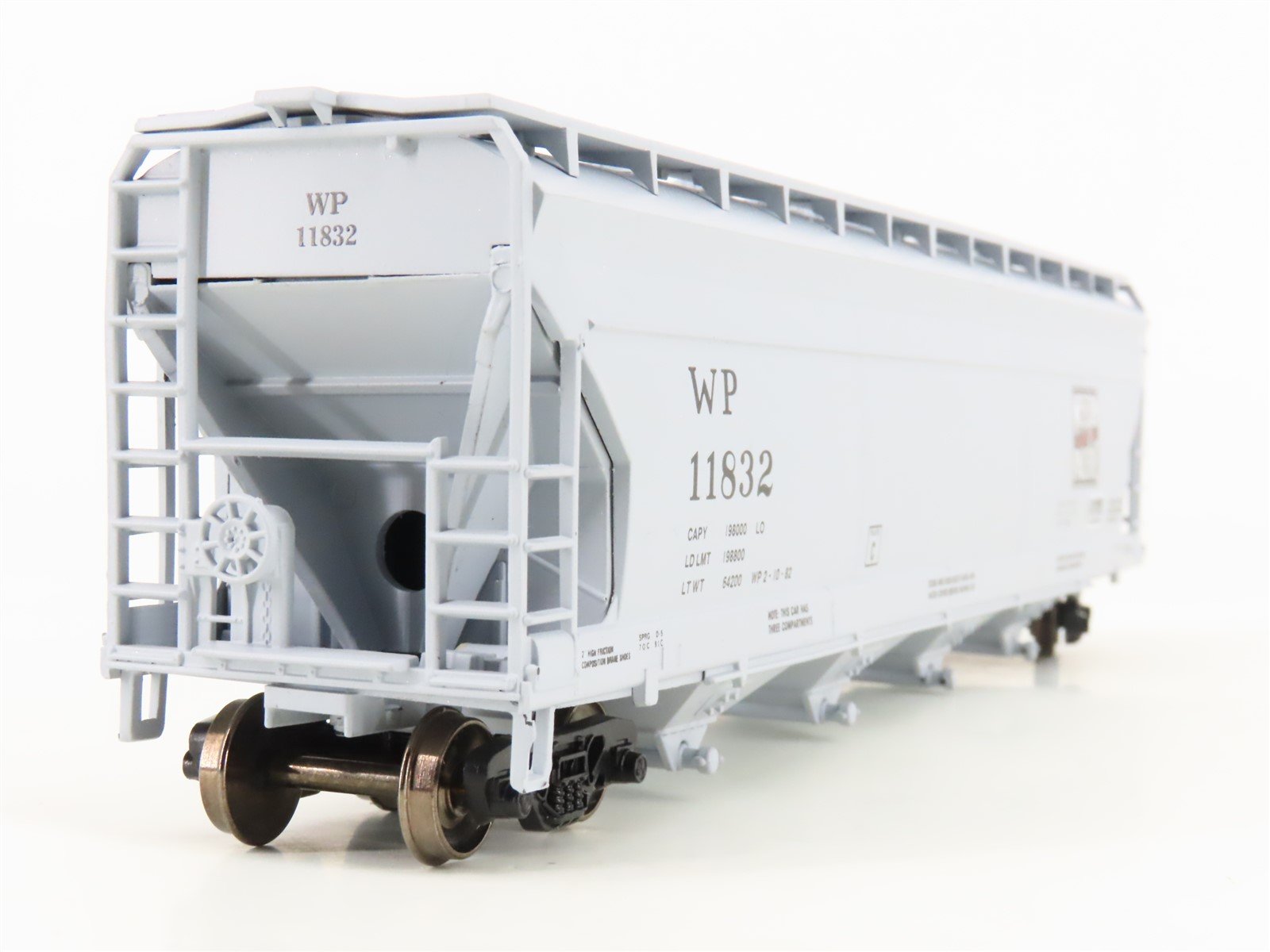 HO Athearn Bev-Bel 1411-2 WP Feather River 4-Bay Covered Hopper #11832 -Upgraded