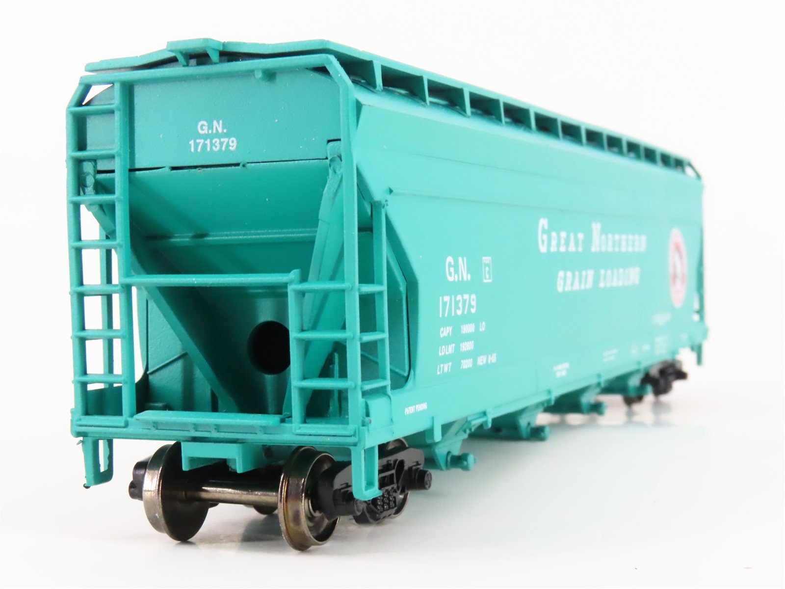 HO Athearn/Rail Runner 270-1 GN Grain 4-Bay Covered Hopper #171379 - Upgraded