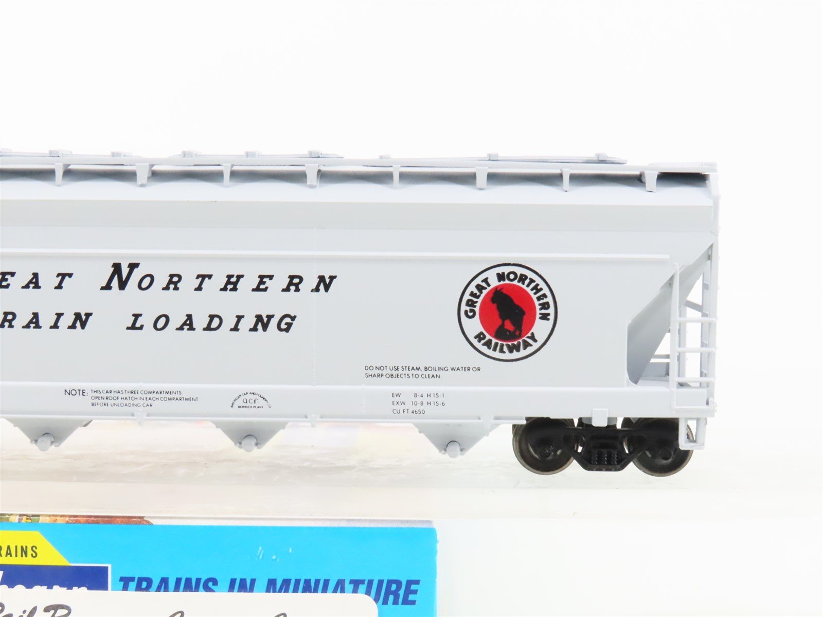 HO Scale Athearn/Rail Runner 244 GN Grain 4-Bay Covered Hopper #171857 -Upgraded