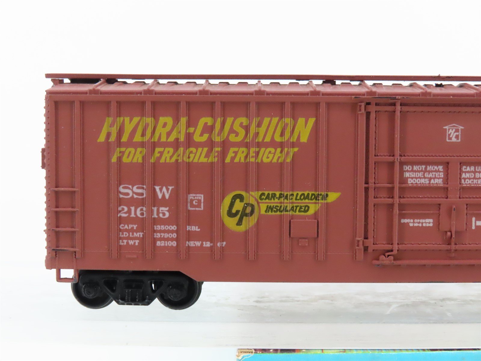 HO Scale Athearn 1338 SSW Cotton Belt 50' Plug Door Box Car #21615 - Upgraded