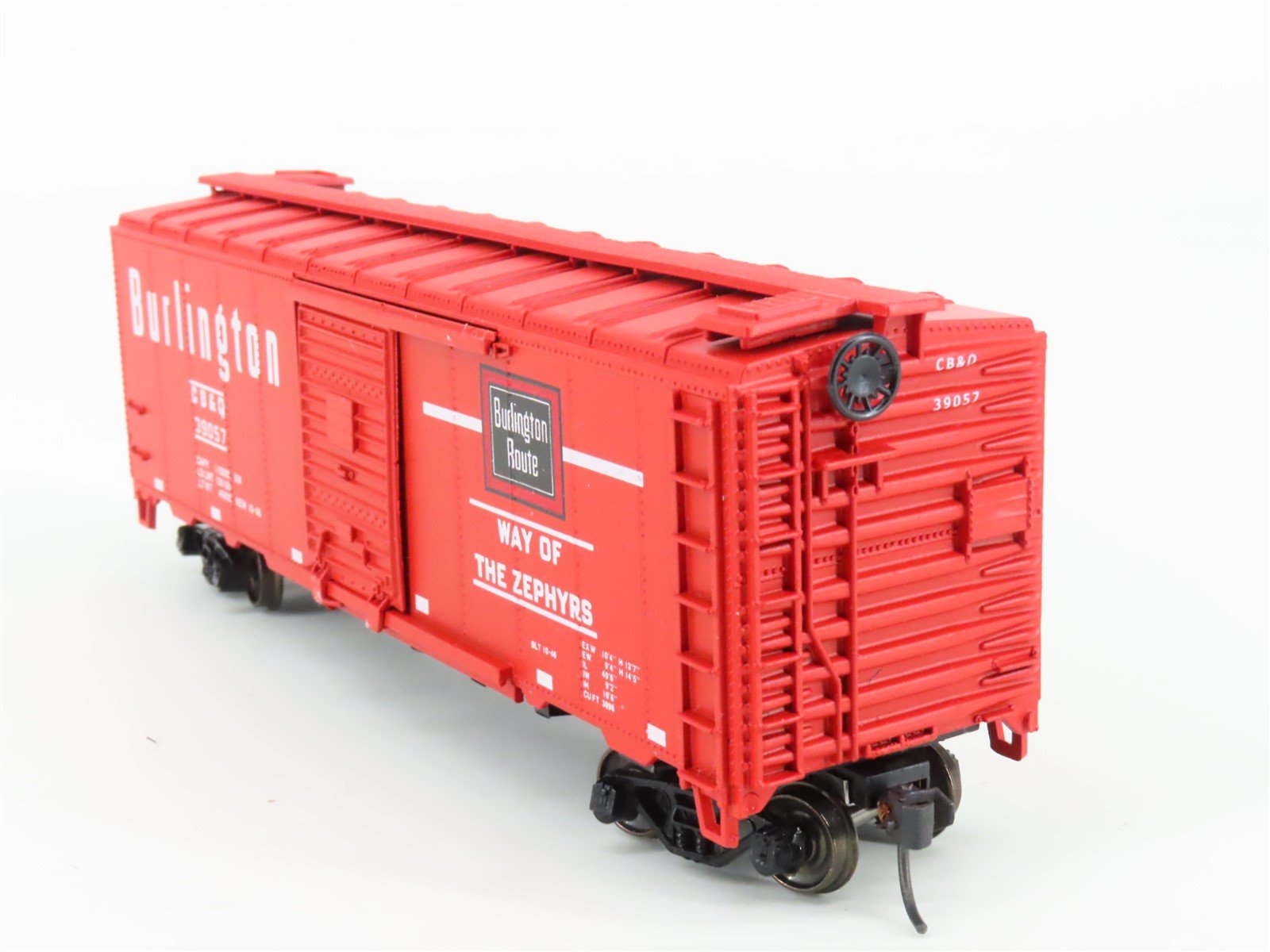 HO Athearn/Rail Runner 302-1 CB&Q Burlington Route 40' Box Car #39057 - Upgraded