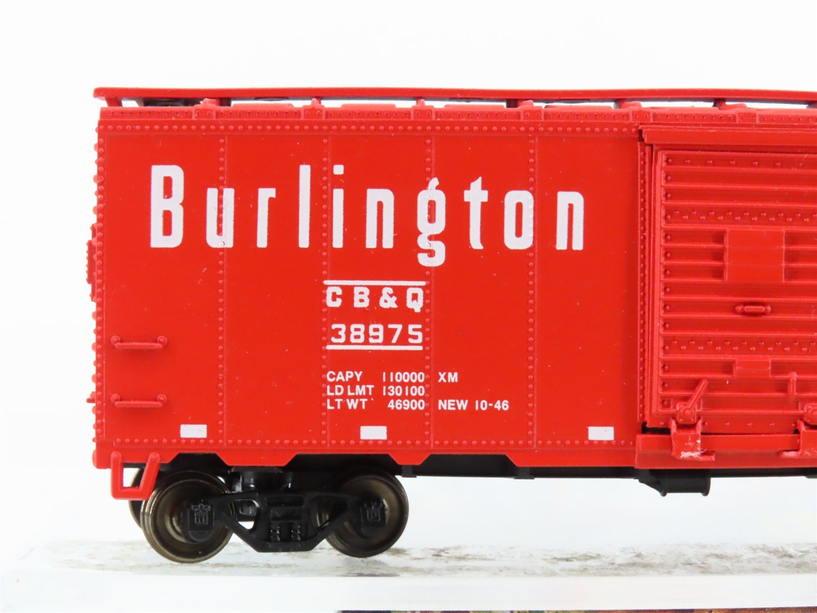 HO Athearn/Rail Runner 302 CB&Q Burlington Route 40' Box Car #38975 - Upgraded