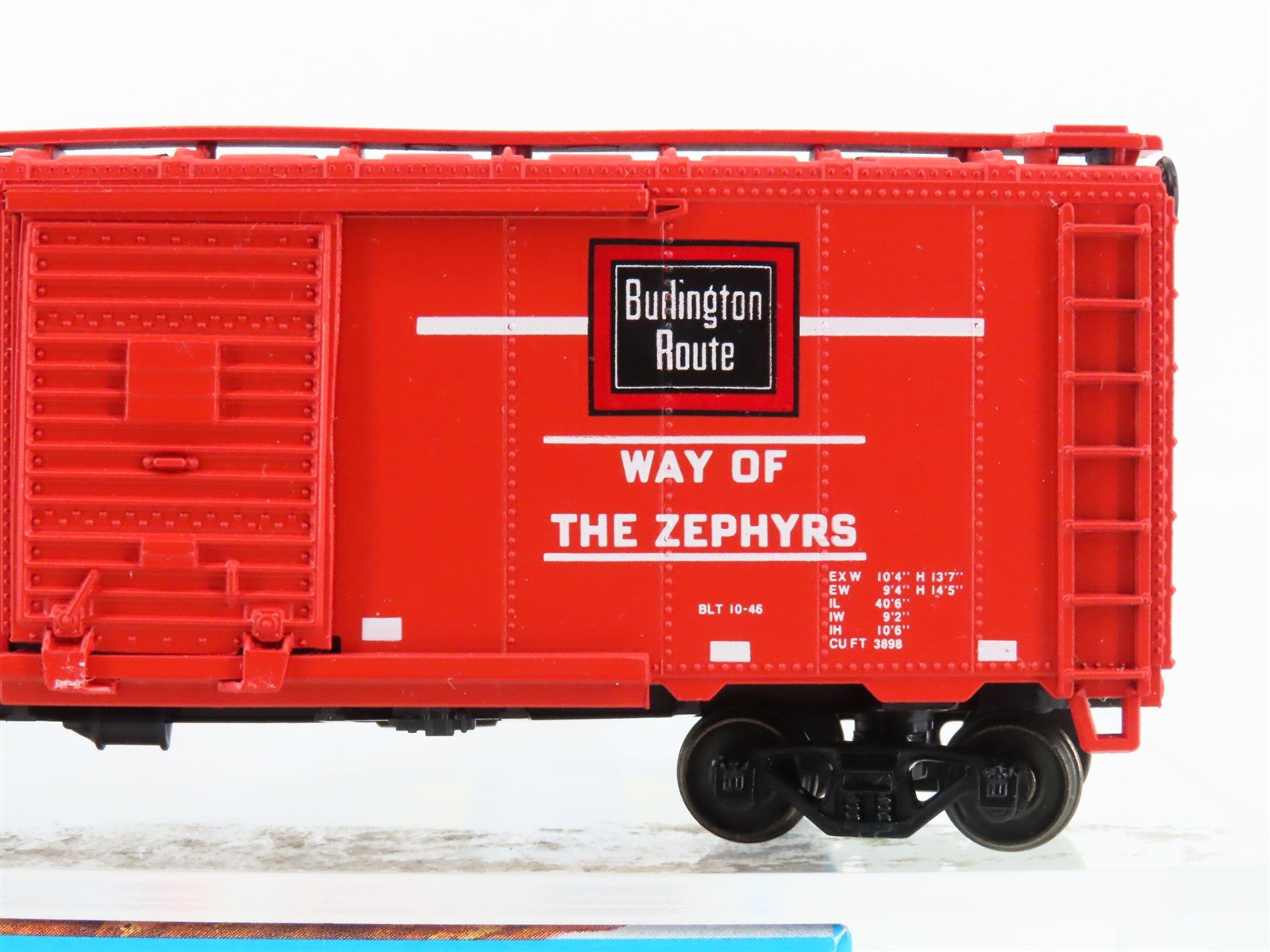 HO Athearn/Rail Runner 302 CB&Q Burlington Route 40' Box Car #38975 - Upgraded