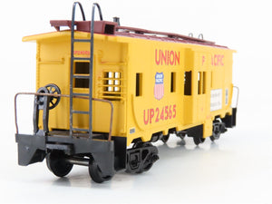 HO Scale Athearn 1180 UP Union Pacific Bay Window Caboose #24565