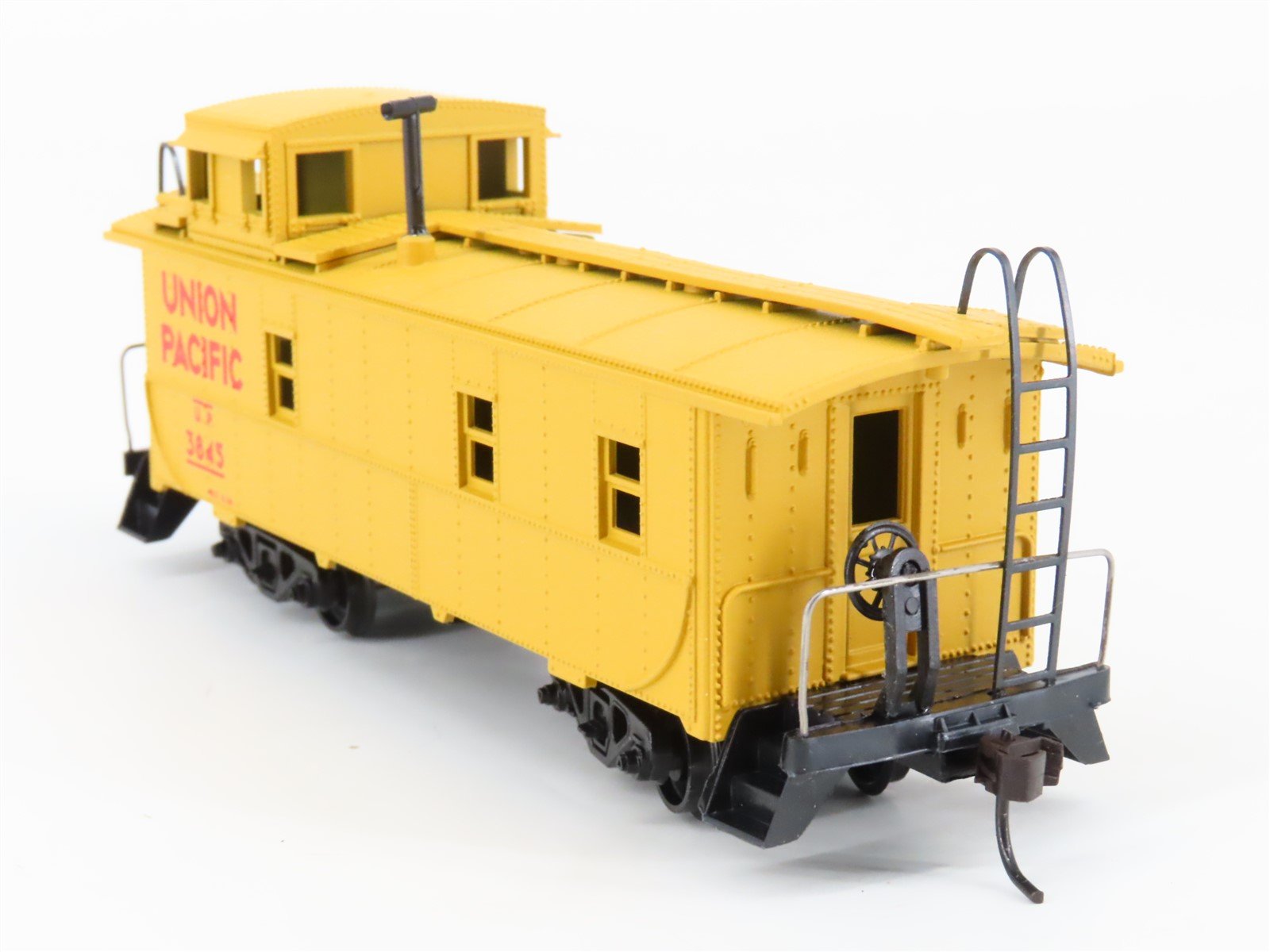 HO Scale Athearn 1252 UP Union Pacific Offset Cupola Steel Caboose #3845