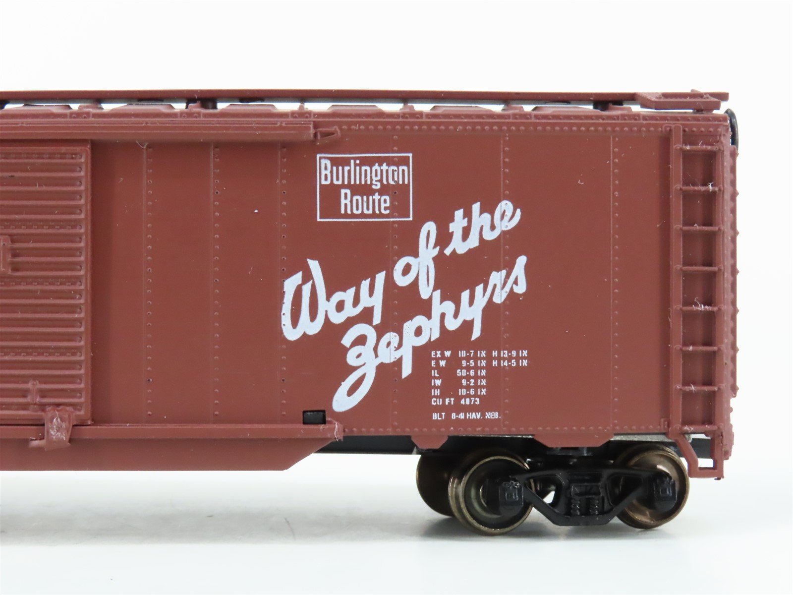 HO Scale Athearn 5040 CB&Q Burlington Route 50' Auto Box Car #48213 - Upgraded