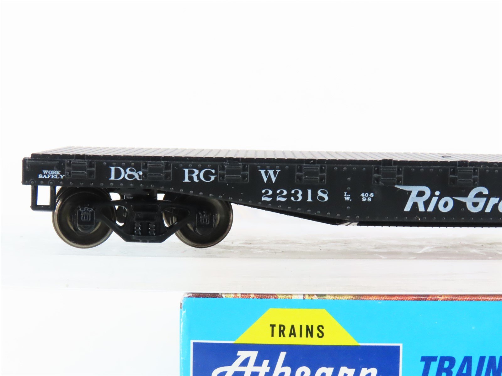 HO Scale Athearn 1347 D&RGW Rio Grande 40' Flat Car #22318 - Upgraded