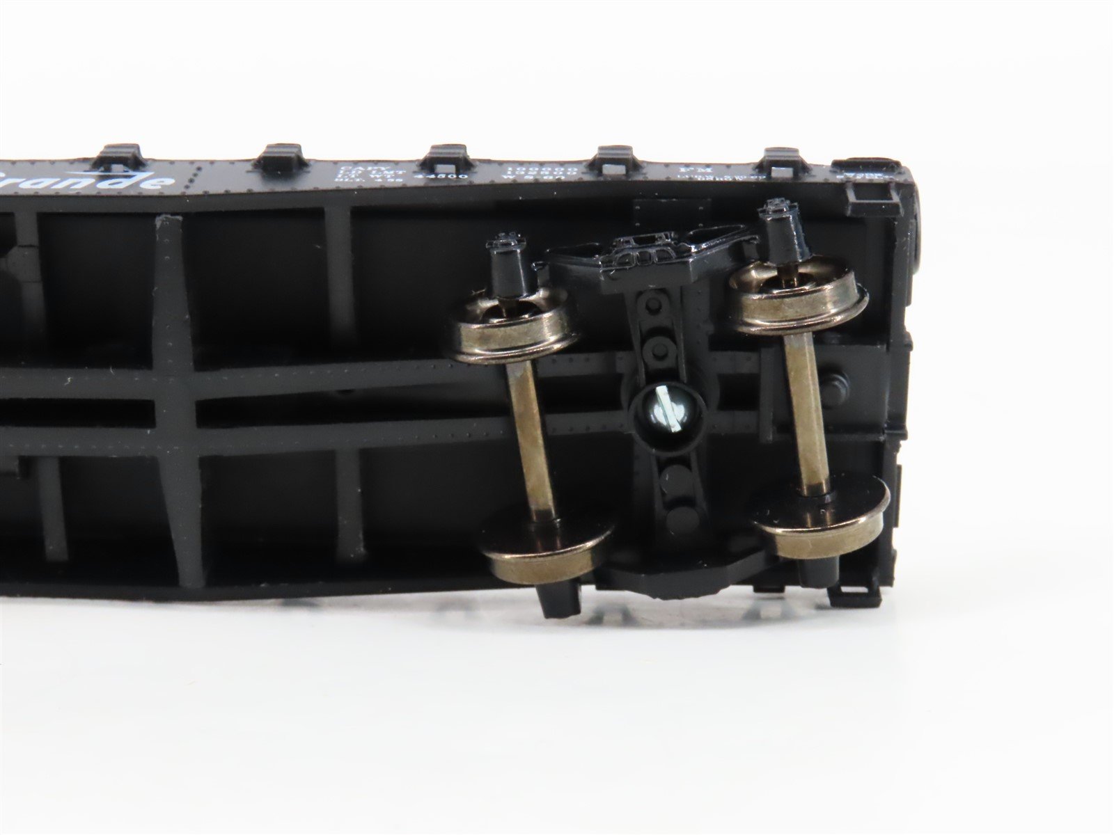 HO Scale Athearn 1347 D&RGW Rio Grande 40' Flat Car #22318 - Upgraded