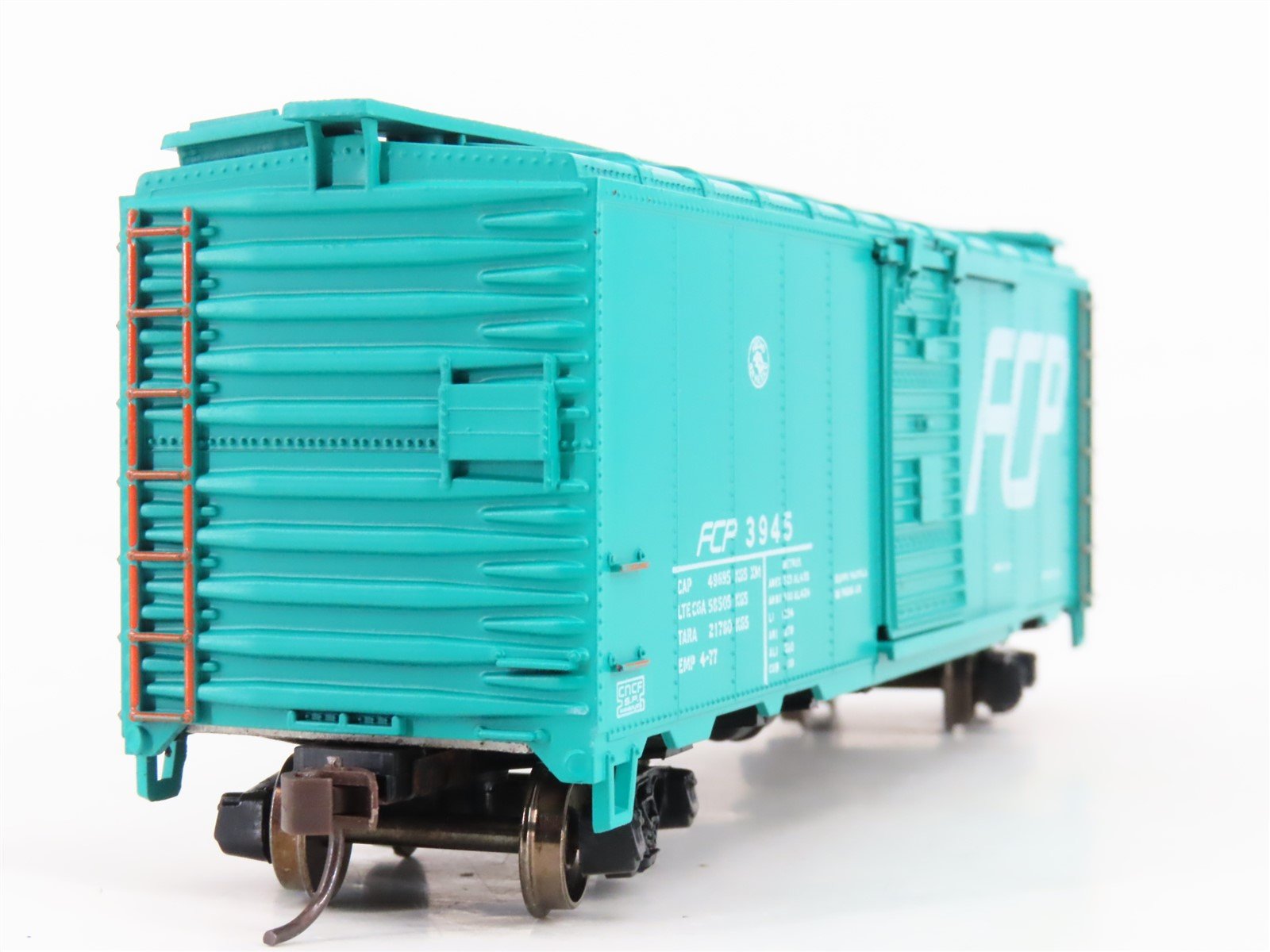 HO Scale Athearn FCP Ferrocarril del Pacífico 40' Box Car #3945 - Upgraded