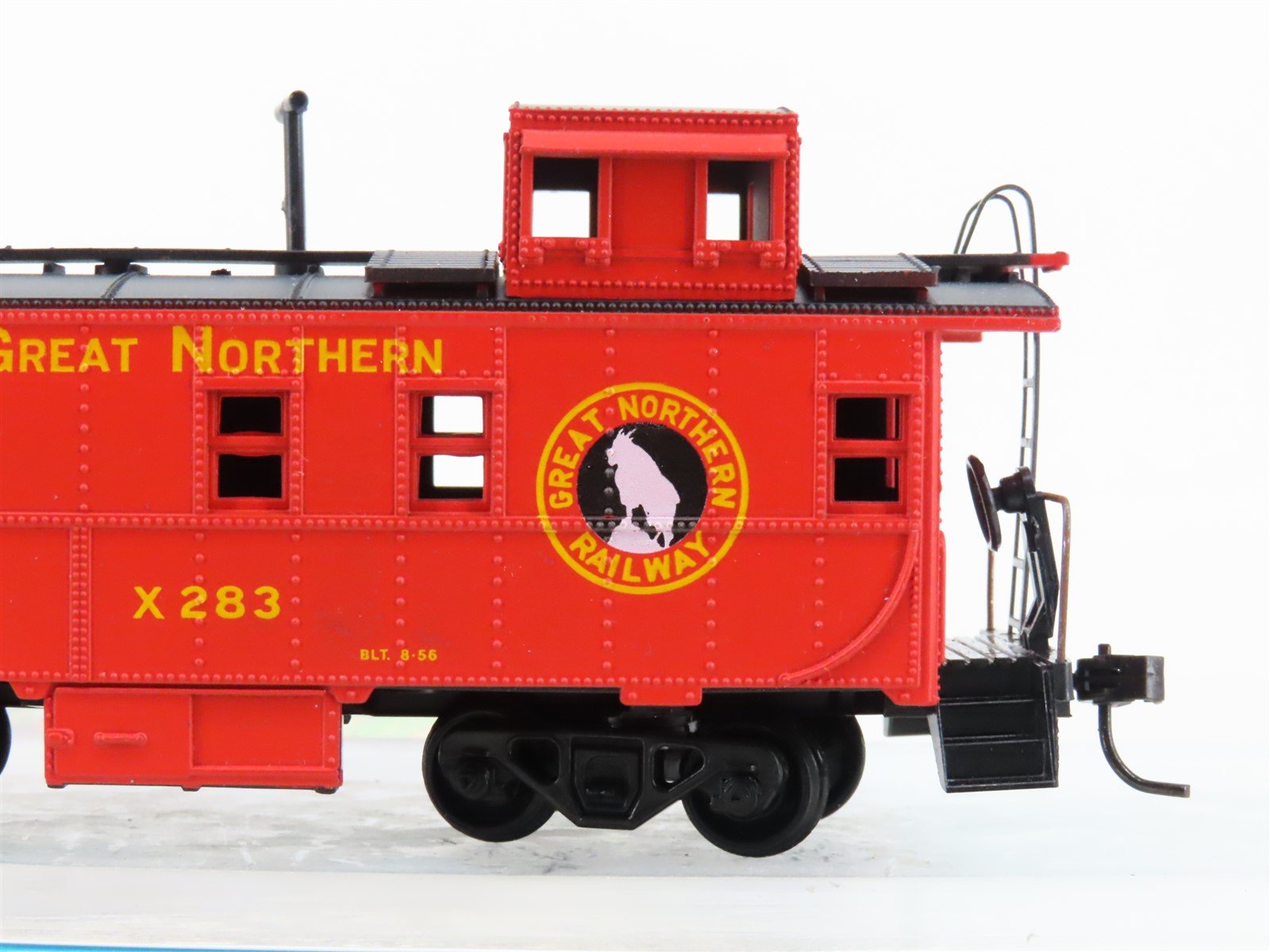 HO Scale Athearn 1260 GN Great Northern Offset Cupola Steel Caboose #X283