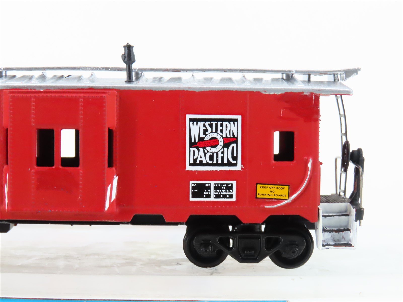 HO Scale Athearn 1285 WP Western Pacific Bay Window Caboose #441 - Custom