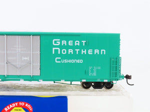 HO Scale Athearn 88957 GN Great Northern Railway 50' Plug Door Box Car #200136