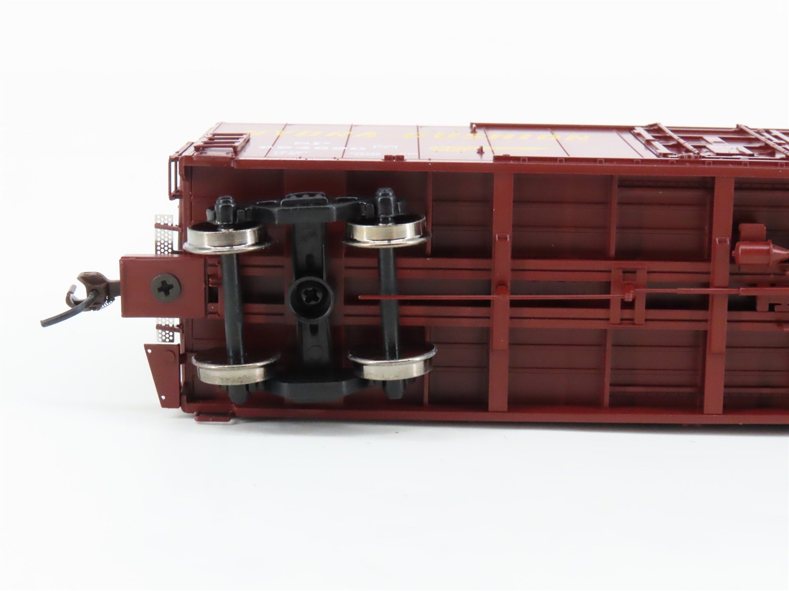 HO Scale Athearn 89174 SP Southern Pacific 50' Plug Doors Box Car #694620
